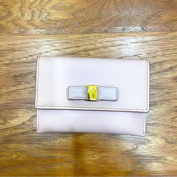 Salvatore Ferragamo Handbags - Salvatore Ferragamo Vara Bow Detailed Foldover Card Case